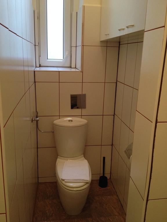Debo * Wien